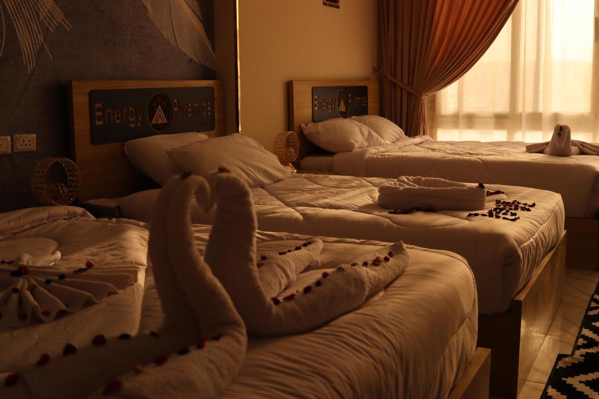 Energy Pyramids View Hostel Kafrat al Jabal Luaran gambar