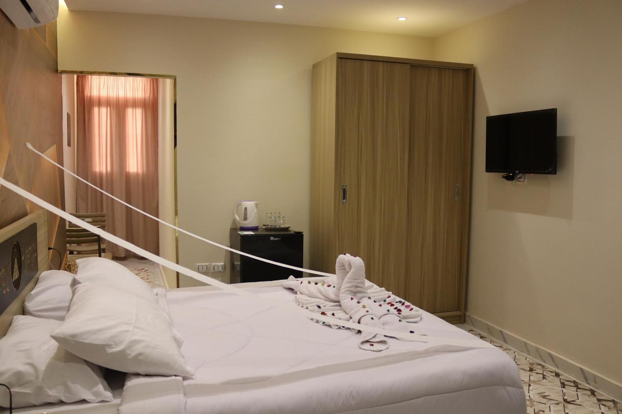 Energy Pyramids View Hostel Kafrat al Jabal Luaran gambar